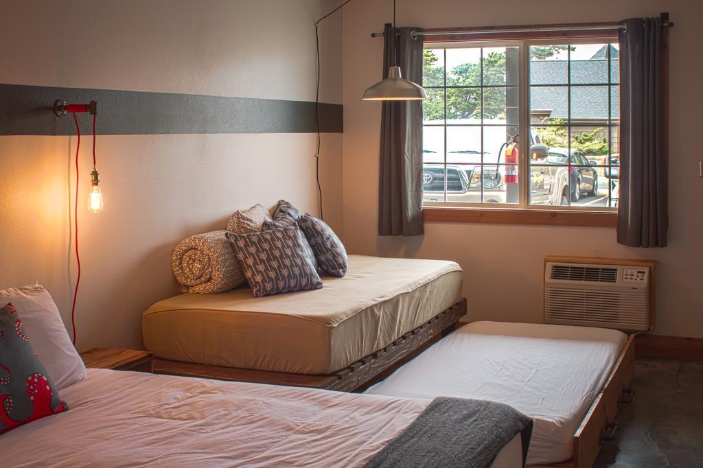 Ashore Hotel Seaside Pokoj fotografie